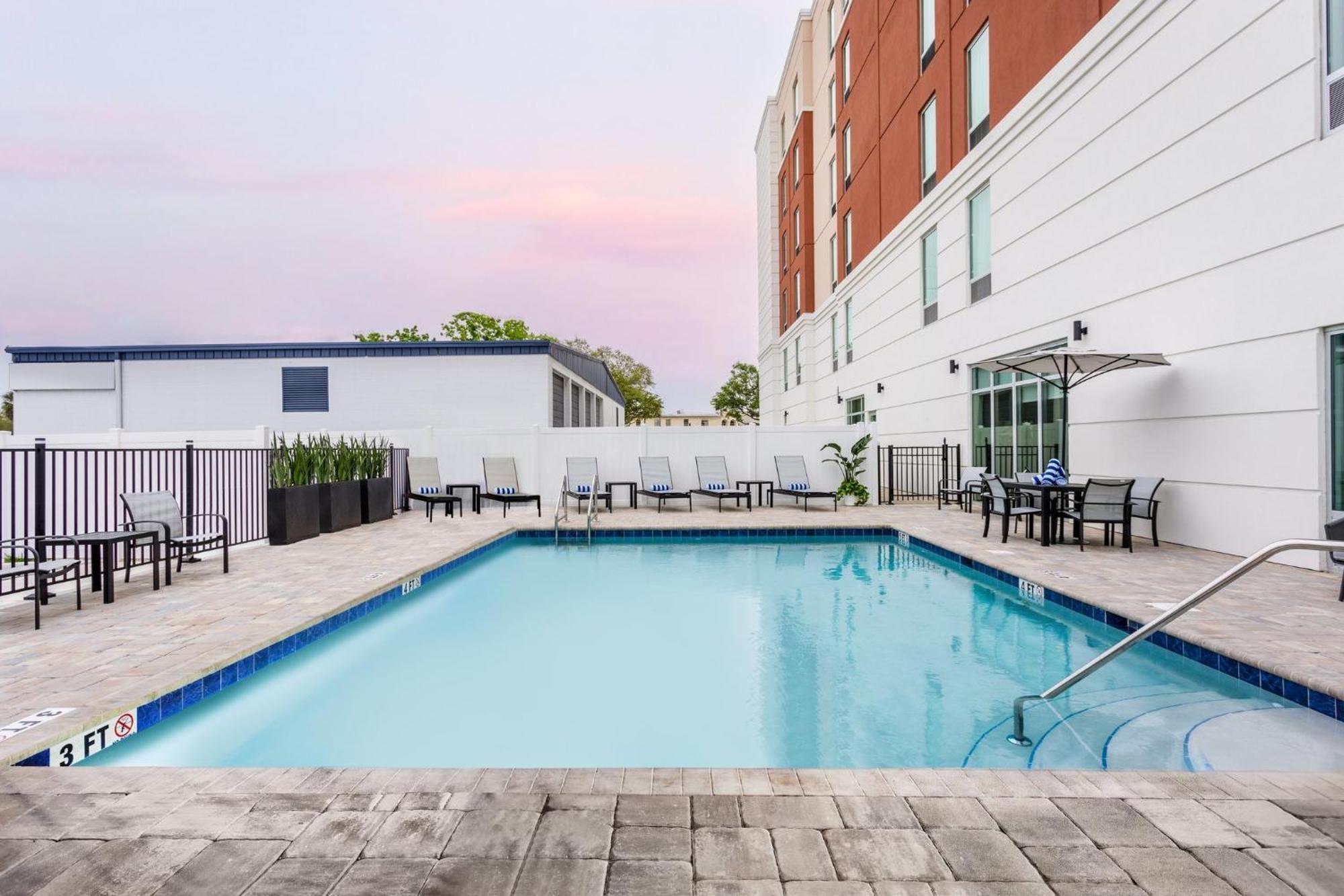 Staybridge Suites Winter Haven - Auburndale Zewnętrze zdjęcie